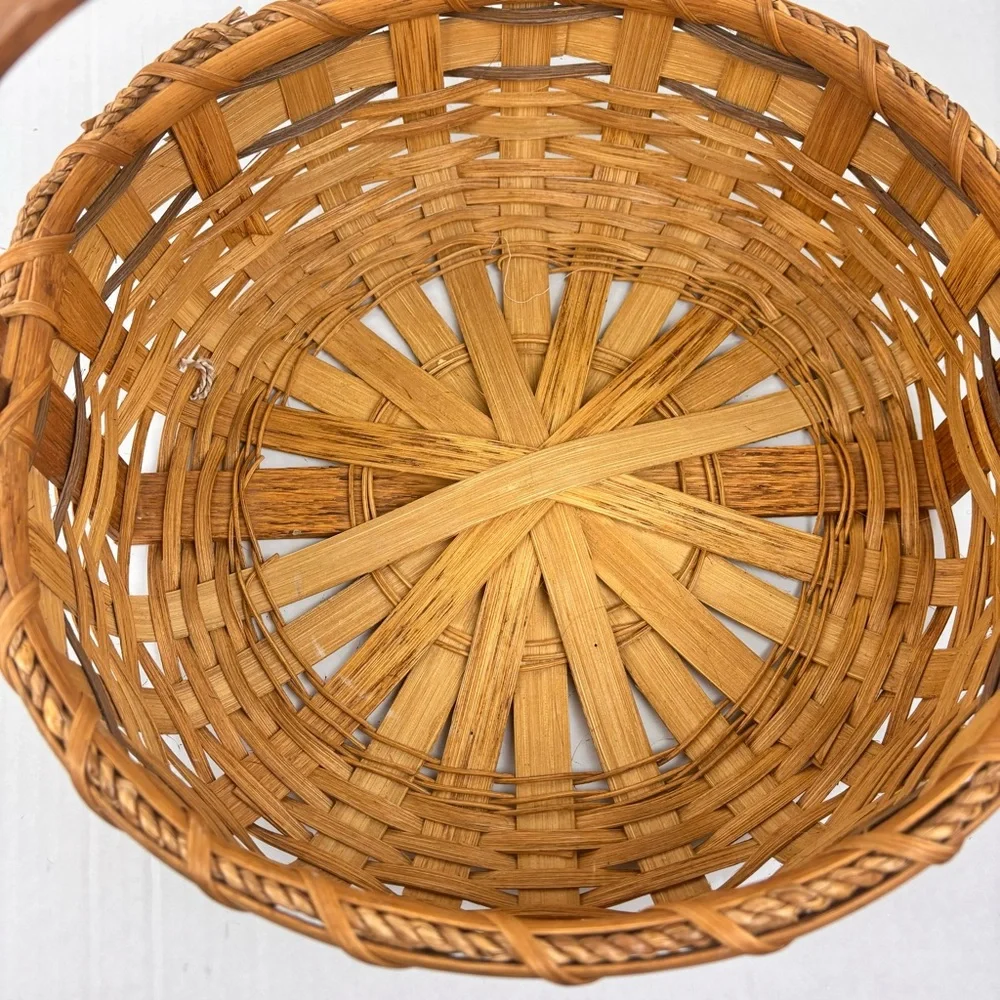 Handwoven Signed round handled basket-Easter/garden/storage-2000